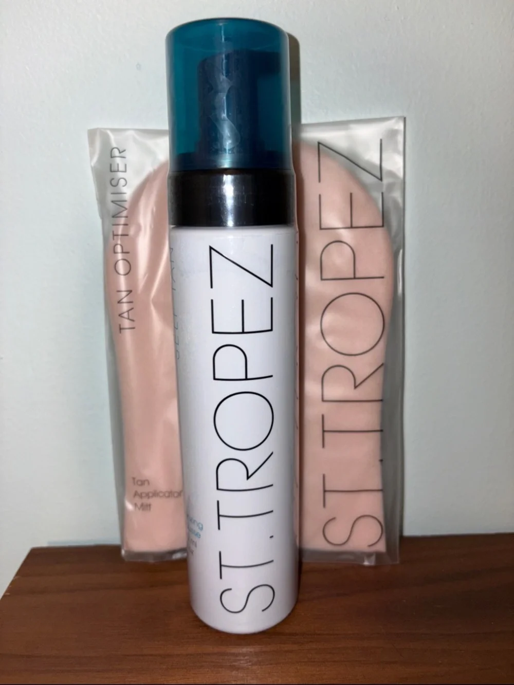 NEW! St. Tropez Self Tan Bronzing Mousse 240ML/8fl oz Sealed W/ tanning mit